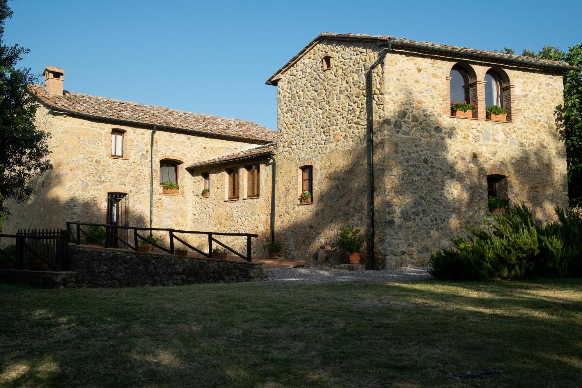 Agriturismo Colli Di Travale Montieri ภายนอก รูปภาพ